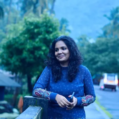 Ashna Valiyaparambil profile