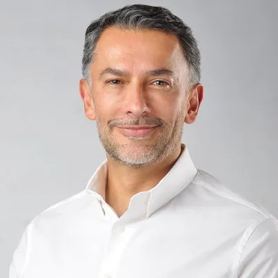 Dr. Christian Rivera profile