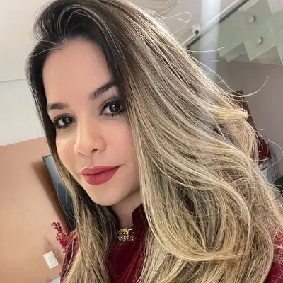 Letícia Móura profile