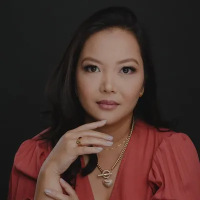 Dra. Monica Suganuma profile