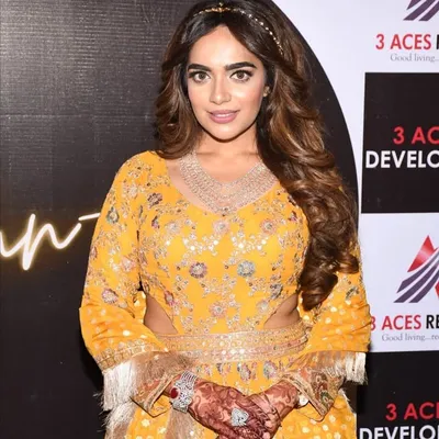 Dr Aashna Kanchwala profile