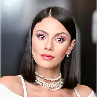 Dra Carolina Pimentel profile