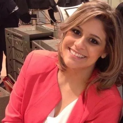 Dra Clarissa Borba profile
