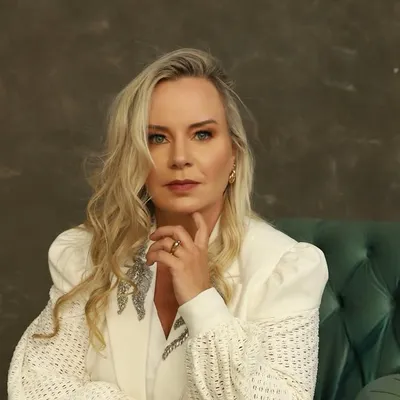 Dra Janayna Oliveira - ESPECIALISTA EM HARMONIZAÇÃO FACIAL - SJC profile