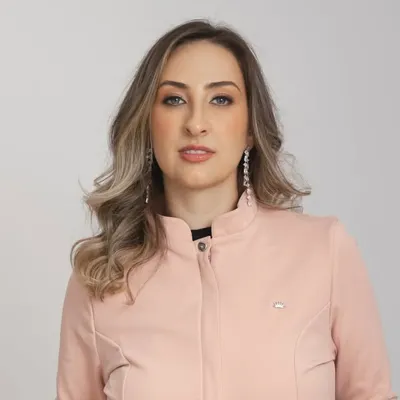 Dra Mariana Andrielli | Próteses Dentárias e Lentes de Contato profile