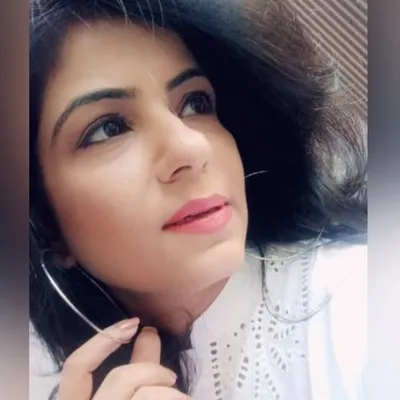 Dr Archana Aroraa profile