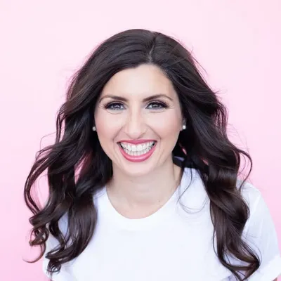 Ashly Locklin | Weight Loss, Beauty, & Business profile