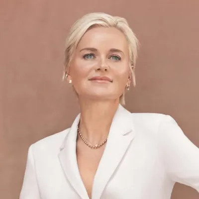 Dr. Barbara Sturm profile