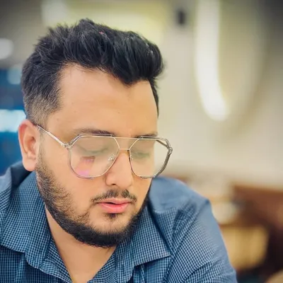 Dr M Q S profile