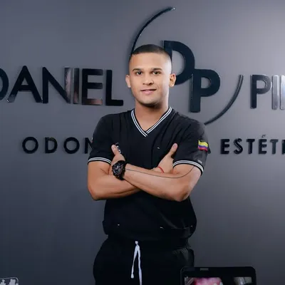 Daniel Pinto profile