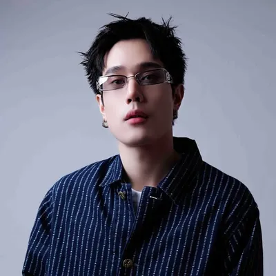 DreamHigh.glow profile