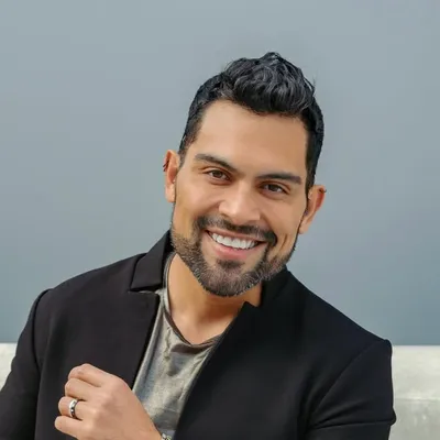 Dr. Erick Santaella profile