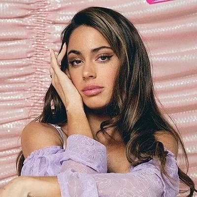 Martina Stoessel’s Closet profile