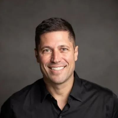 Dr. Gustavo Caetano profile
