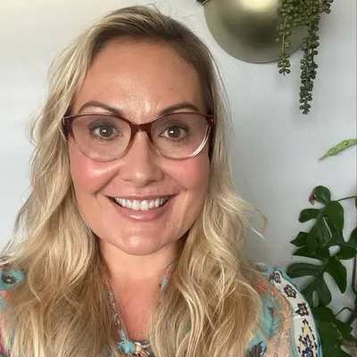 Dr. Heidi Green profile