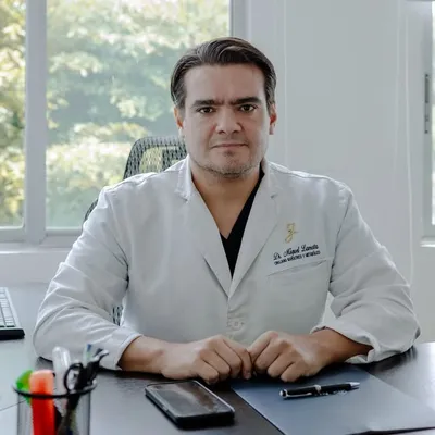 Dr. Miguel Lamota profile