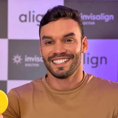 Dr. Marcelo Vila Flor | Invisalign e Botox profile