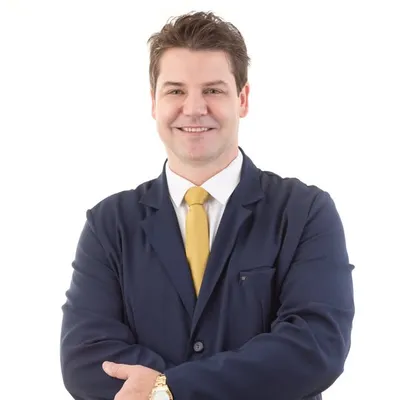 Dr. Márcio Mittmann Cirurgião Plástico profile
