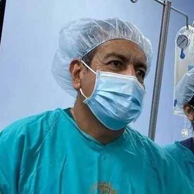 Dr. Max Coronel Intriago profile