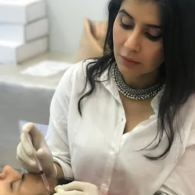 Dr Pooja Chopra profile
