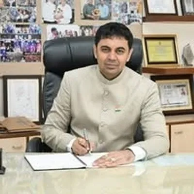 Dr.Pradip Dav profile