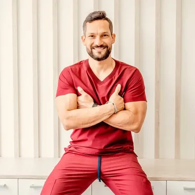 Carlos Puche I Médico Deportologo profile