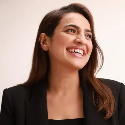 Dr Ridhii D | Cosmetic Dentist | Smile Designing Specialist