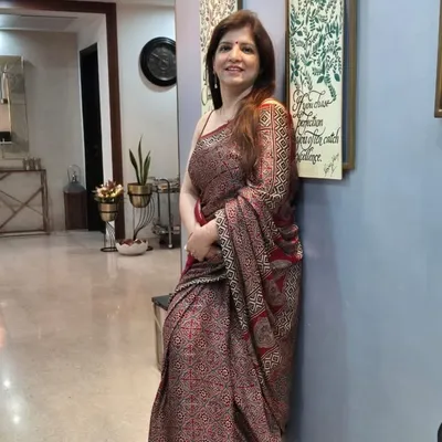 Dr Sakshi Arora Hans