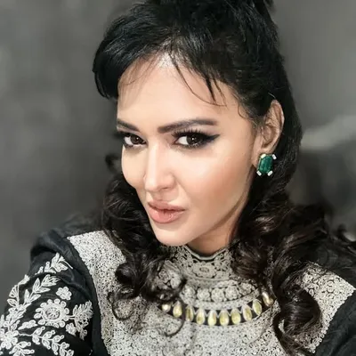 Shuba Dharmana profile