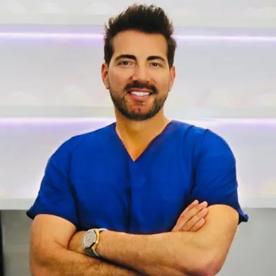 Dr Kourosh Tavakoli FRACS profile