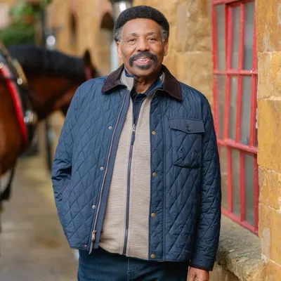 Tony Evans profile