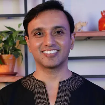 Dr. Vineet Aggarwal profile