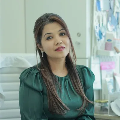Dr. Yuti Nakhwa profile
