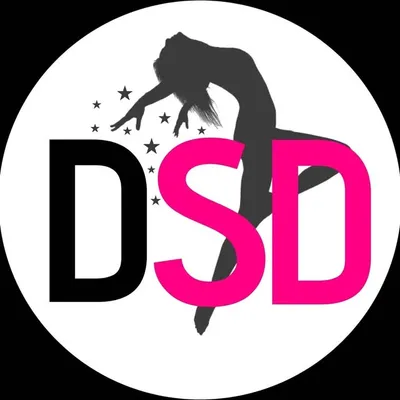 Dhruvi Shah Dance Wedding Choreography 🧿 profile