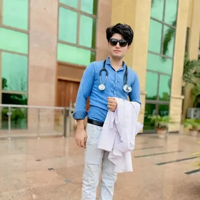 little Doc🩺👨⚕ profile
