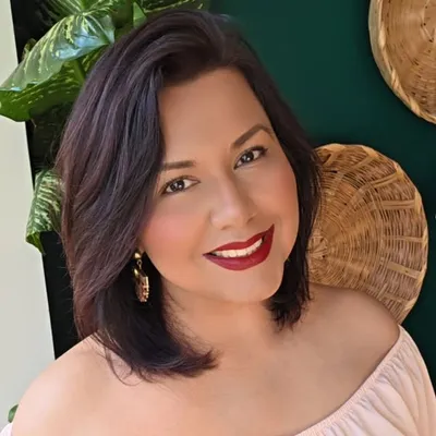 Dulce Dávila | Piel Canela profile