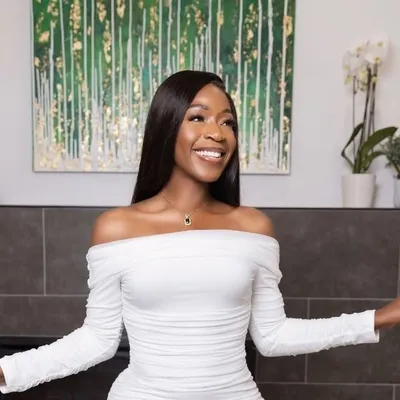 Dunnie Onasanya profile