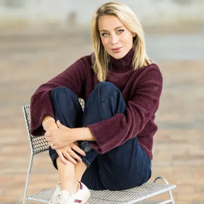 Emilie Dupuis profile