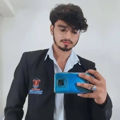 Dustin Abhishek profile