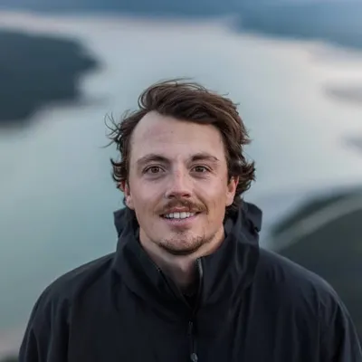 Dusty | travel + adventure profile