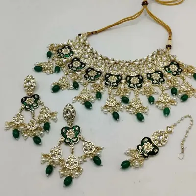 Earings Plaza profile
