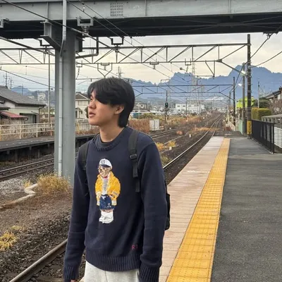 E ๐๐ profile