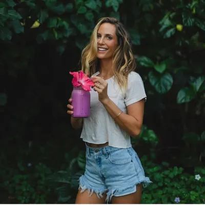 Andrea Hannemann | Wellness + Plant-Based + Lifestyle