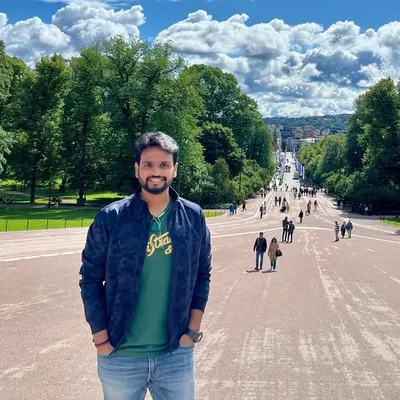 EaT (Eat & Travel) in Peace (AMAN SAXENA) profile