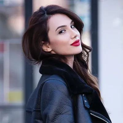 Ebru Sahin profile