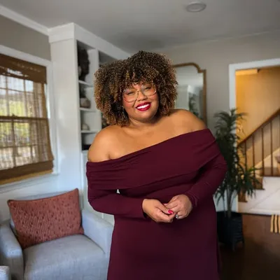 Sierra Holmes | 🌟JOY CREATOR🌟 profile