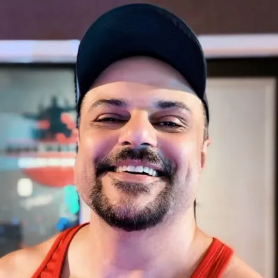 Éder Medeiros profile