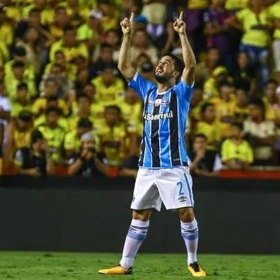 Edilson Mendes profile