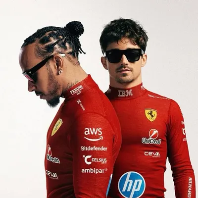 SANIKA🏎💨 profile