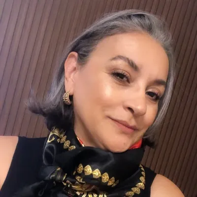 Edna Lins profile